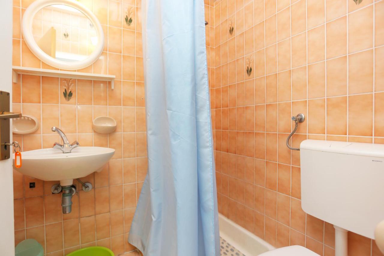 Apartments And Rooms With Parking Space Tucepi, Makarska - 5263 Buitenkant foto
