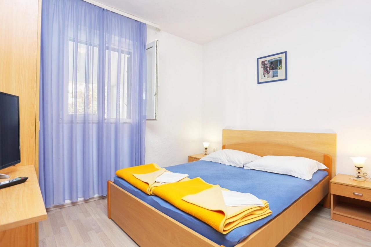 Apartments And Rooms With Parking Space Tucepi, Makarska - 5263 Buitenkant foto