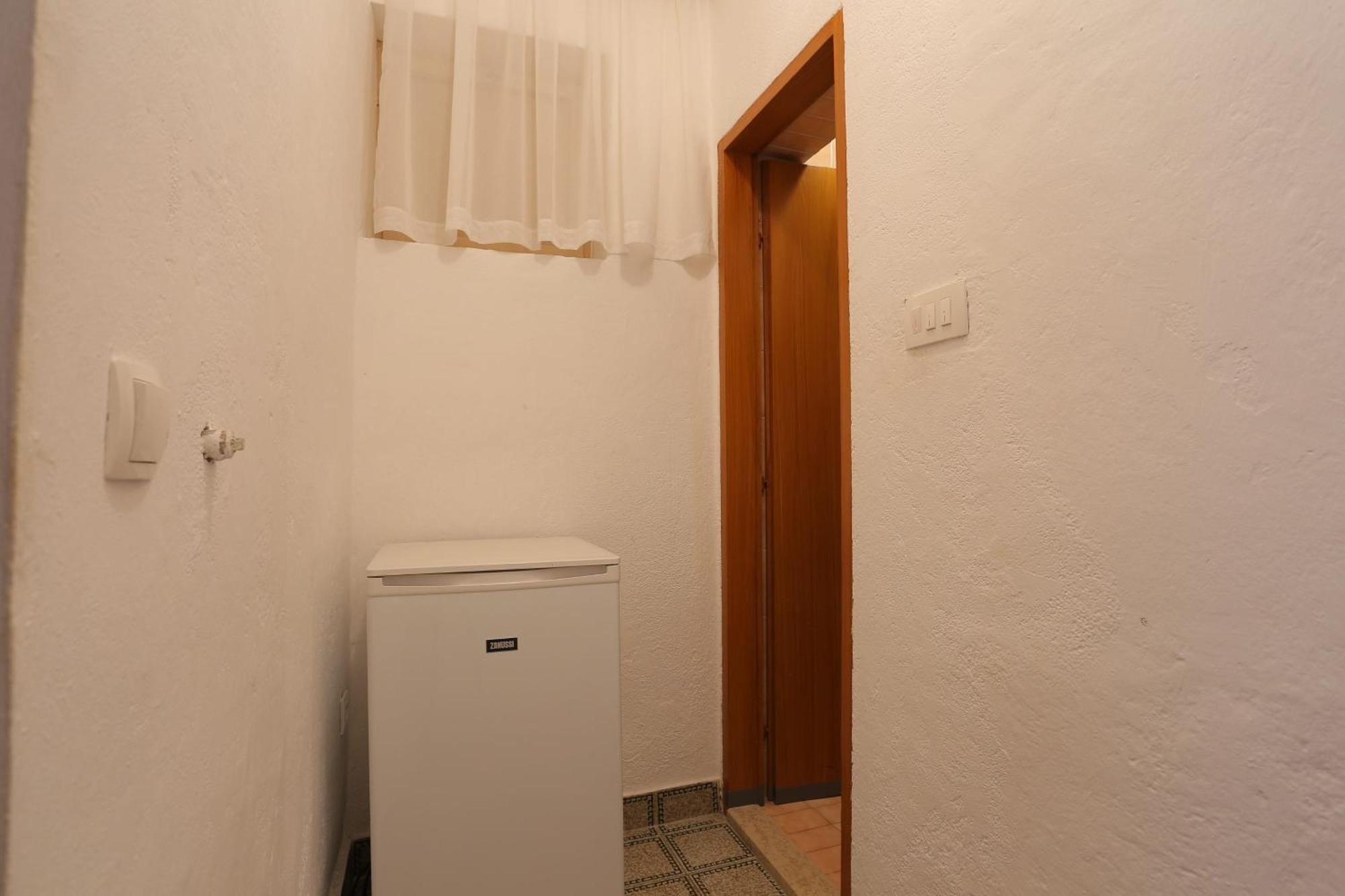 Apartments And Rooms With Parking Space Tucepi, Makarska - 5263 Buitenkant foto