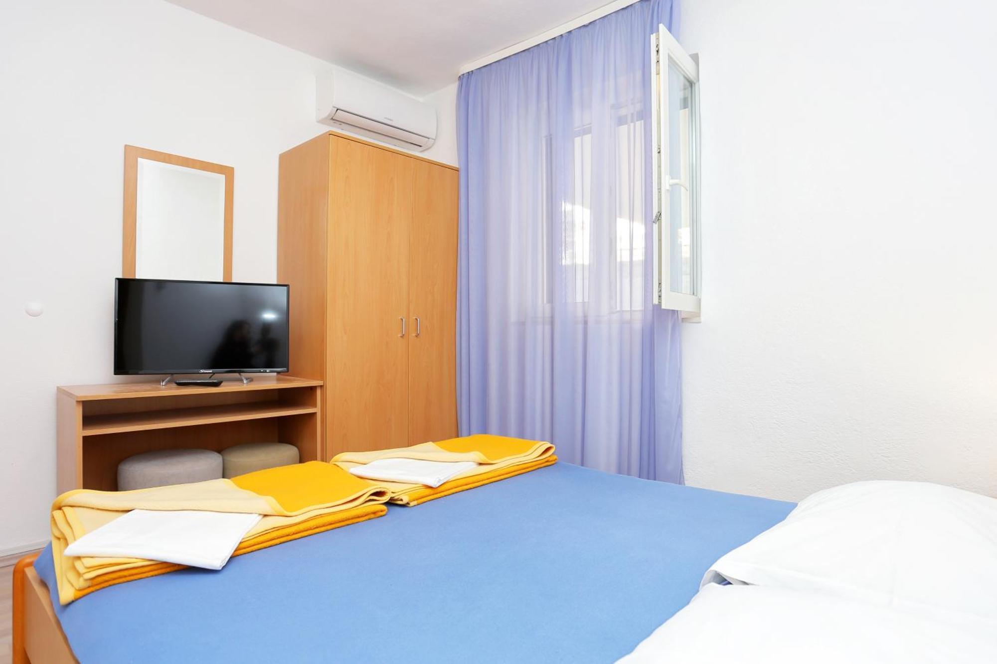 Apartments And Rooms With Parking Space Tucepi, Makarska - 5263 Kamer foto